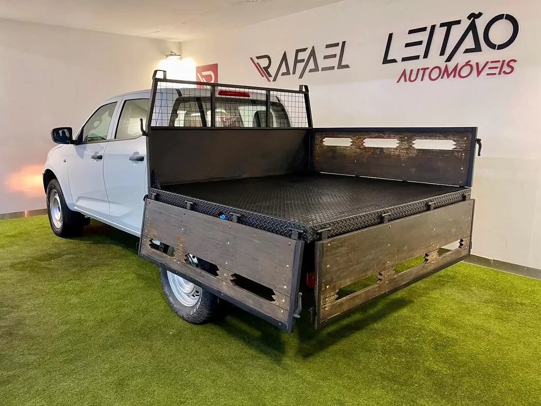 Isuzu  D-Max 1.9 DDi 4WD 5 Lugares - foto 2