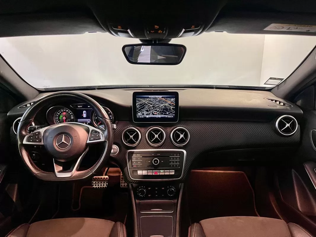 Mercedes-Benz A 180  D 7g  Dct Amg Line - foto 3
