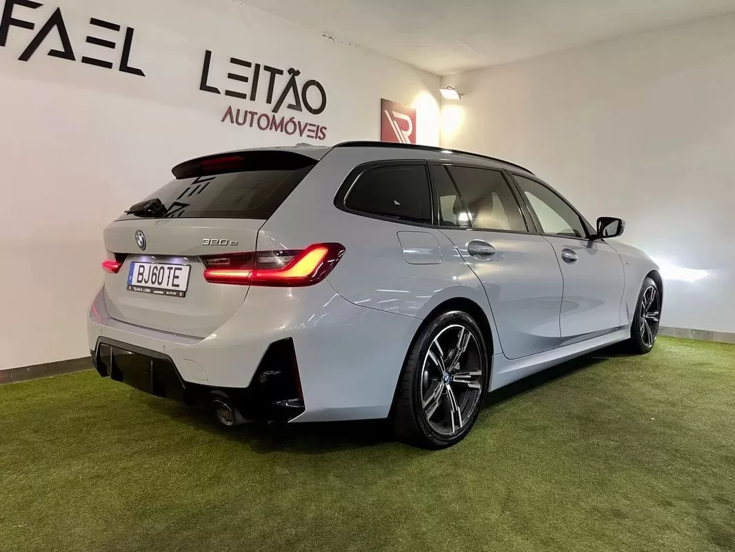 BMW 320 e Pack Desportivo M Auto - foto 7