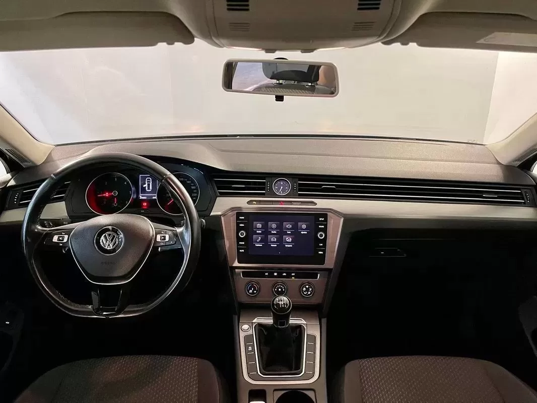 VW Passat Variant 1.6 TDI BlueMotion - foto 3
