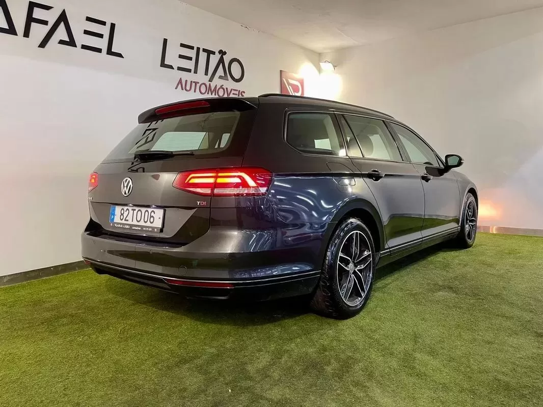 VW Passat Variant 1.6 TDI BlueMotion - foto 7
