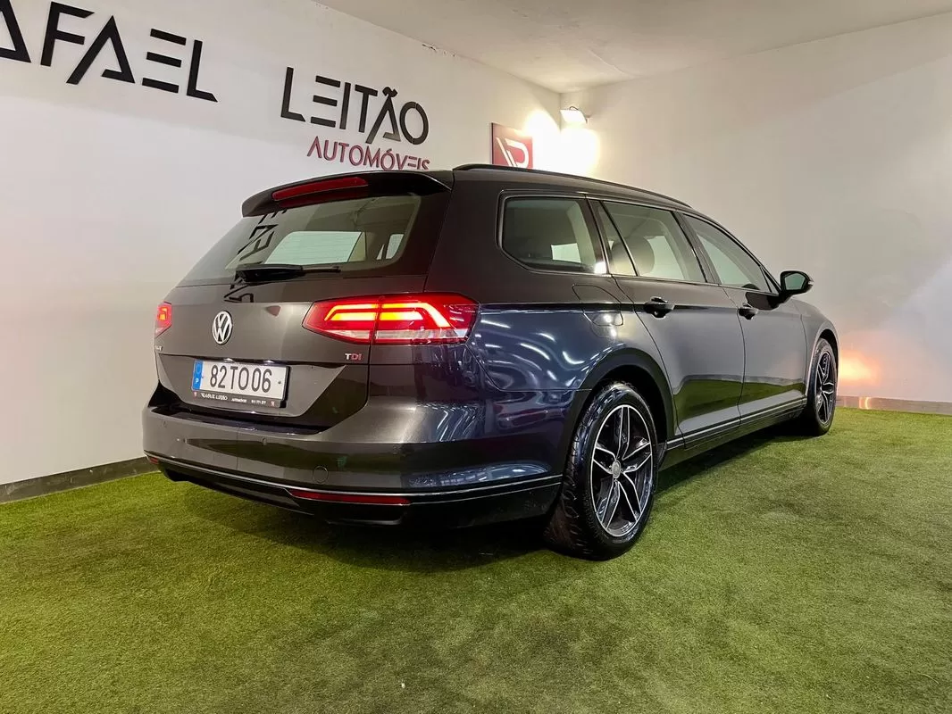 VW Passat Variant  1 6 Tdi Bluemotion Comfortline - foto 7
