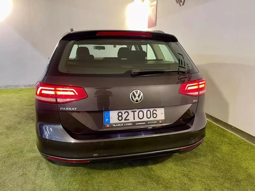 VW Passat Variant 1.6 TDI BlueMotion - foto 8