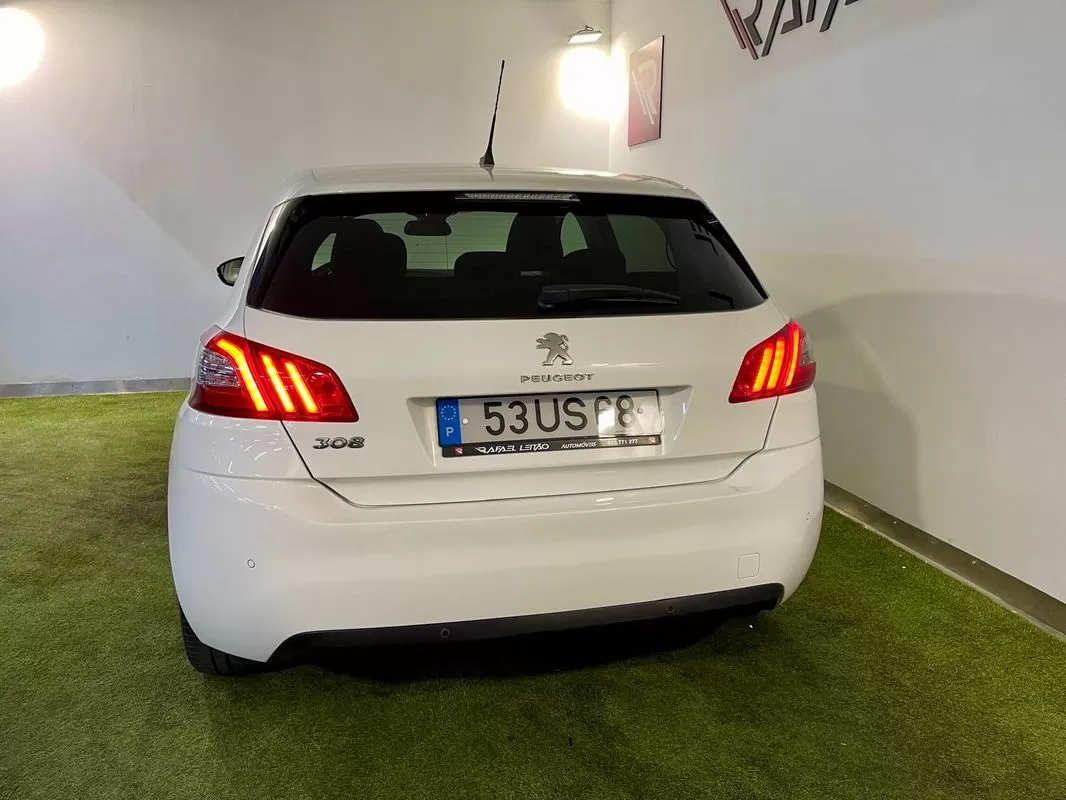 Peugeot 308 1.2 PureTech Style - foto 7