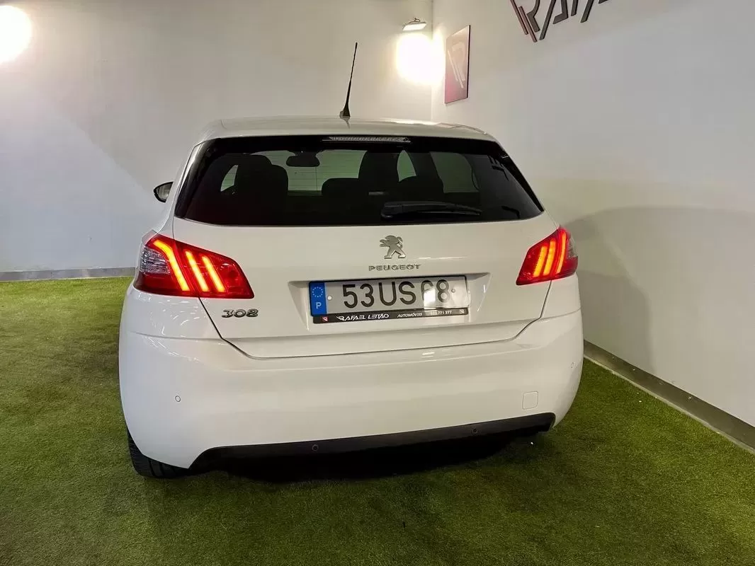 Peugeot 308 1.2 PureTech Style - foto 7