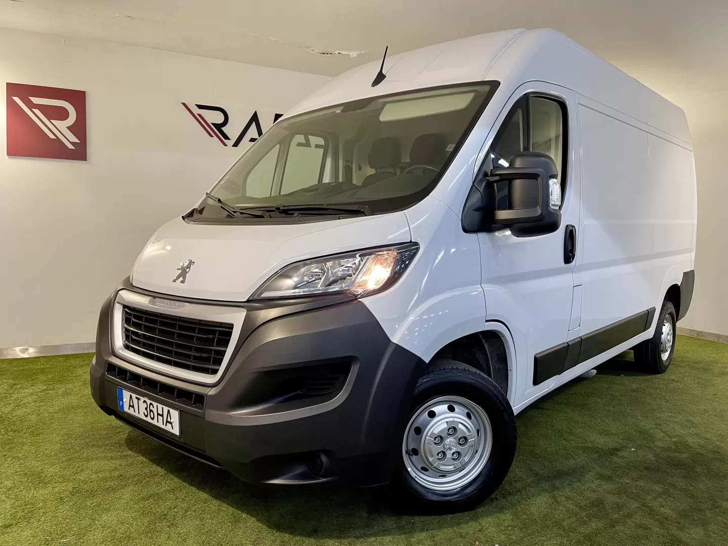 Peugeot  2.2 BlueHDi 335 L2 CD - foto 2