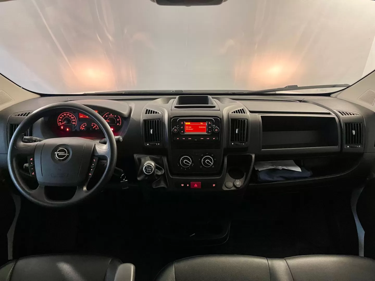 Peugeot Boxer 2.2 BlueHDi 335 L2 CD - foto 3