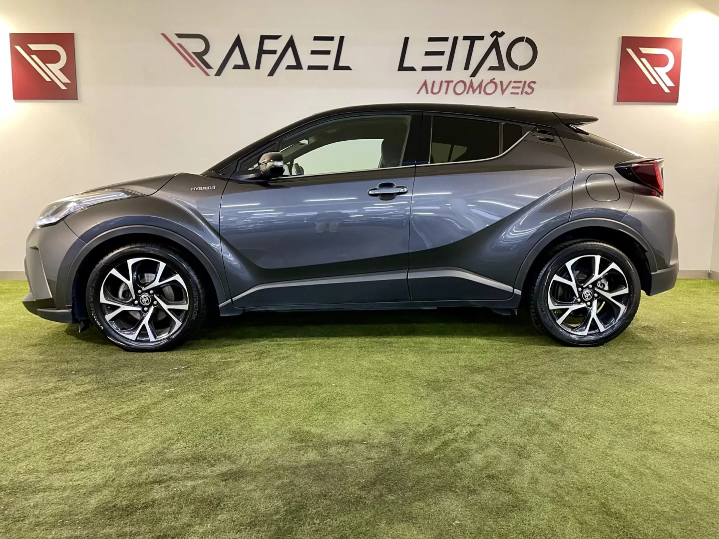 Toyota C-HR 1.8 Hybrid Square Collection - foto 4