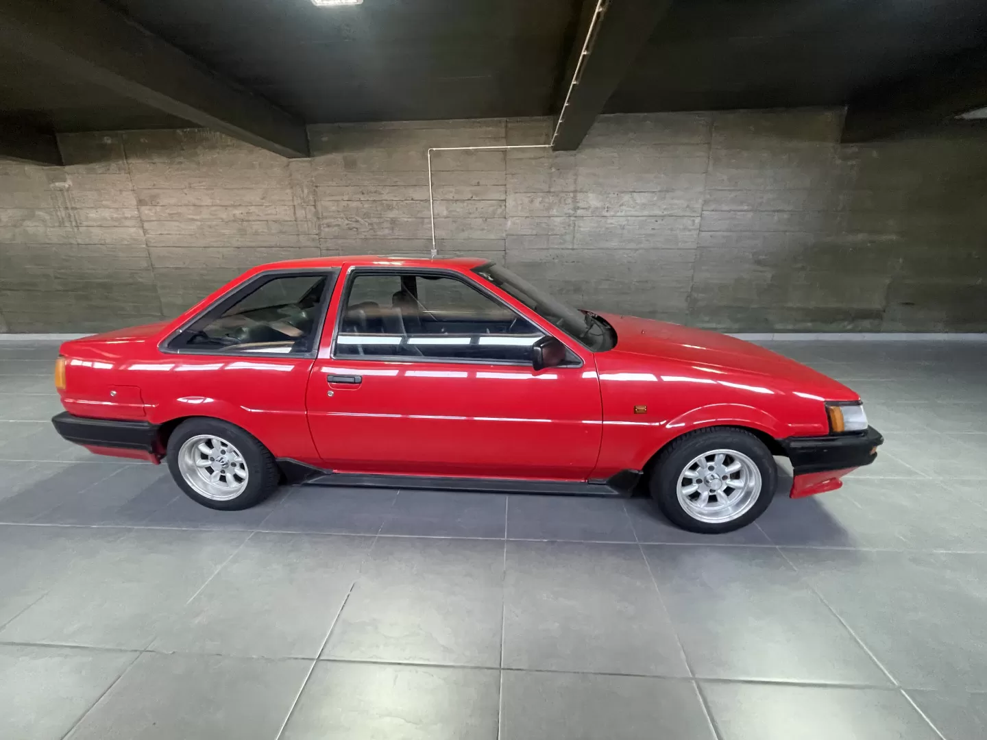 Toyota Corolla AE86 - foto 5