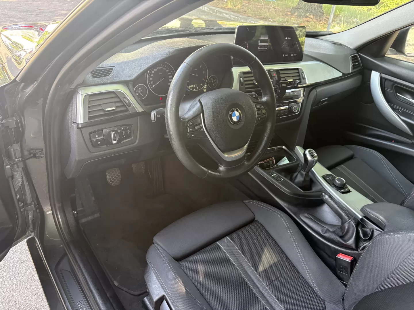 BMW 318 d Line Sport - foto 3