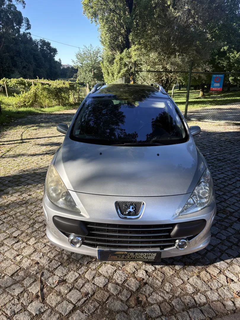 Peugeot 207 SW 1.6 HDi Sport FAP - foto 2