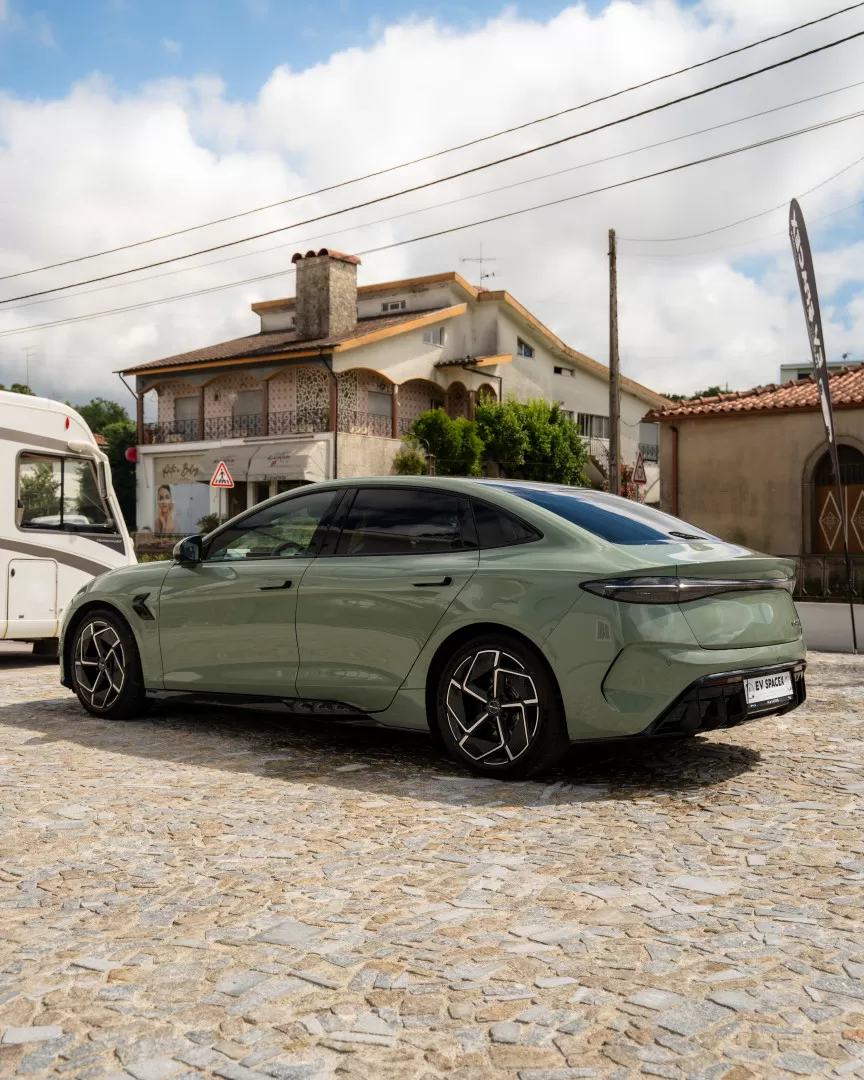 BYD Seal 82.5 kWh AWD Excellence - foto 8