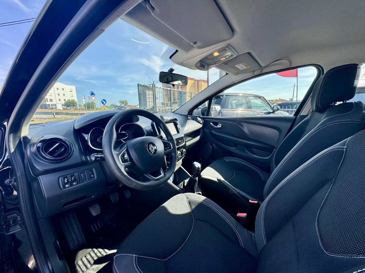 Renault Clio 0.9 TCE Confort - foto 7