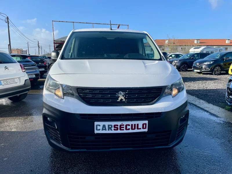 Peugeot  1.5 BlueHDi Premium - foto 2