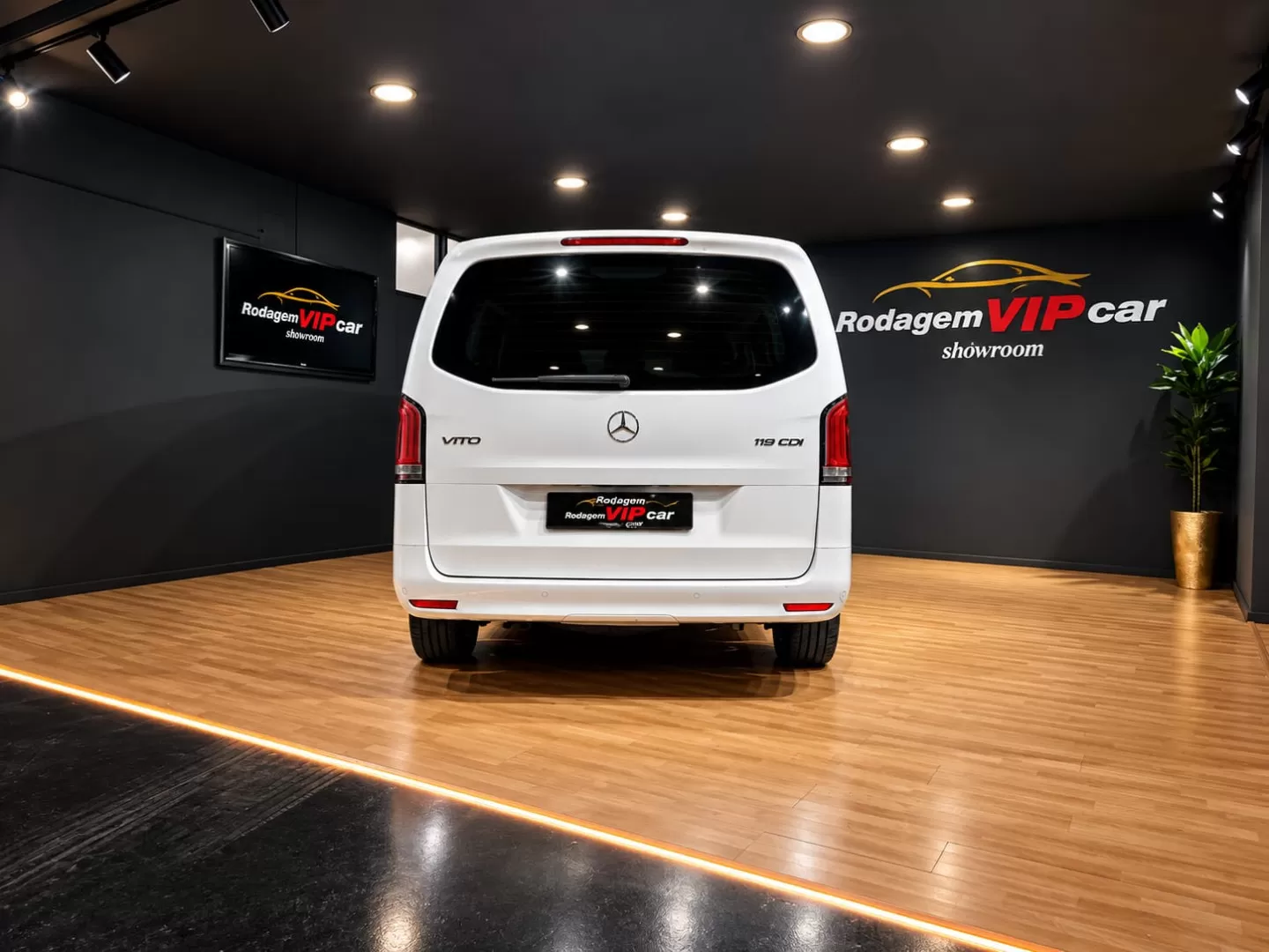 Mercedes-Benz  Vito Furgão PRO Standard 119 CDI/32 - foto 2