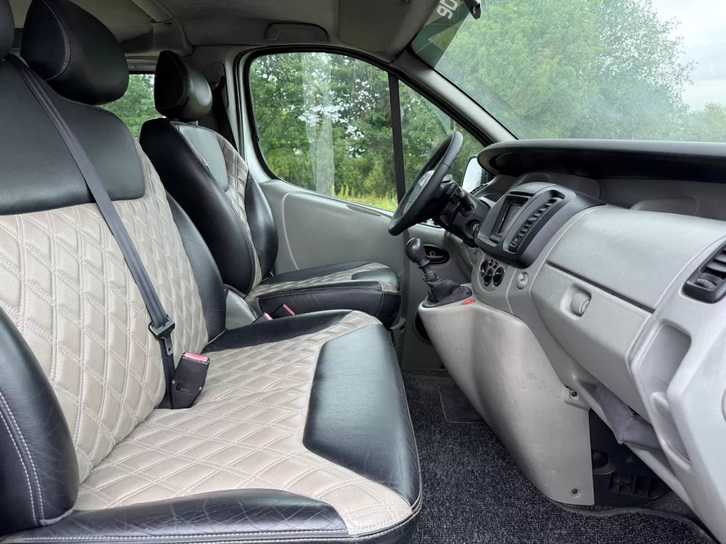 Renault  Trafic 2.0 DCI 115cv 6 Lugares - foto 8