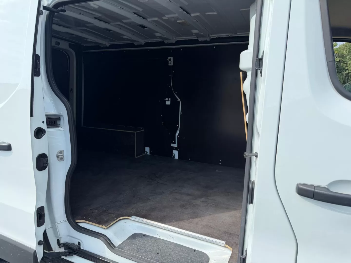 Renault  Trafic 2.0 dci 120cv 3 Lugares Kitevuc - foto 8