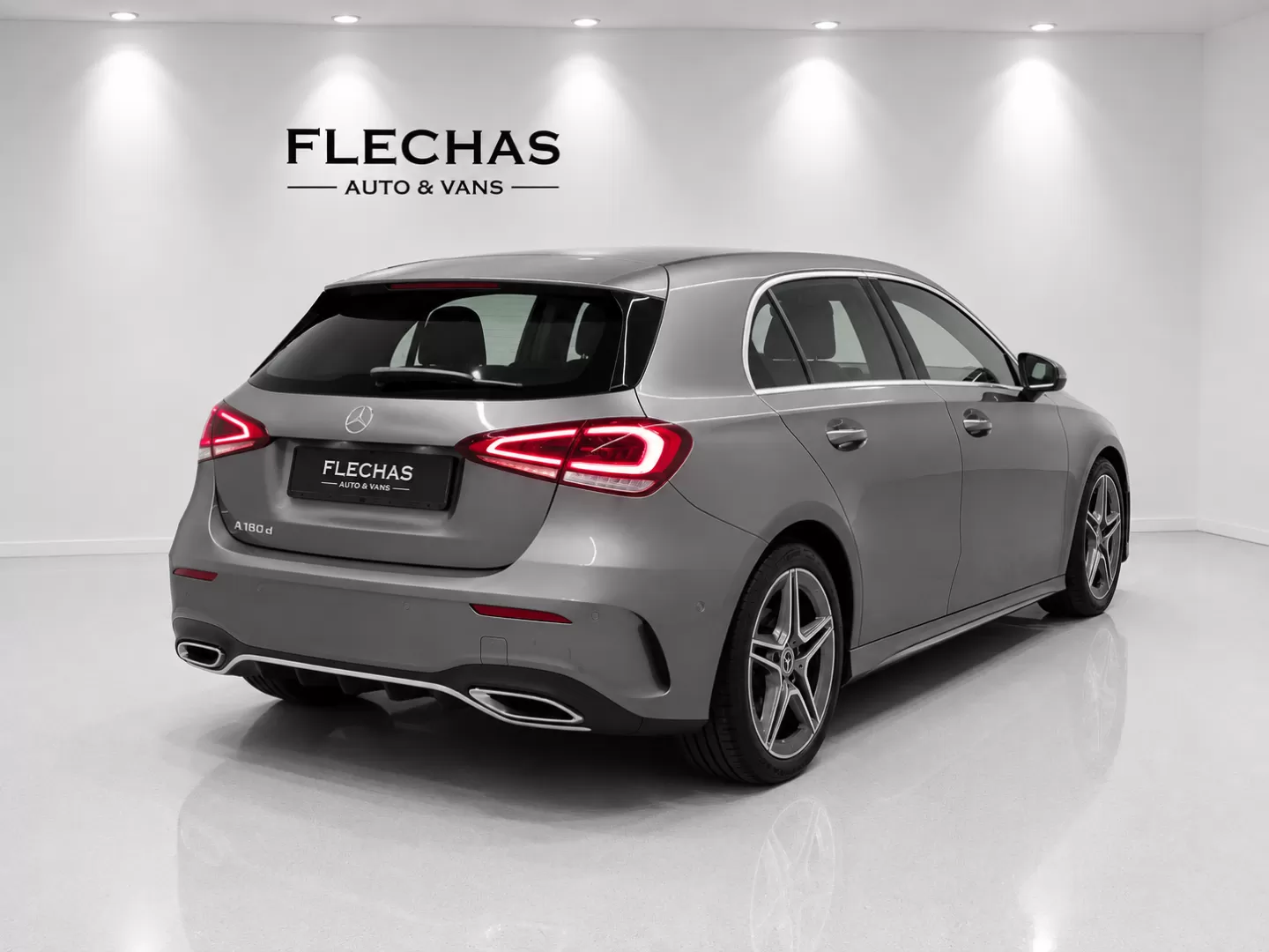 Mercedes-Benz A 180 d AMG Line - foto 2