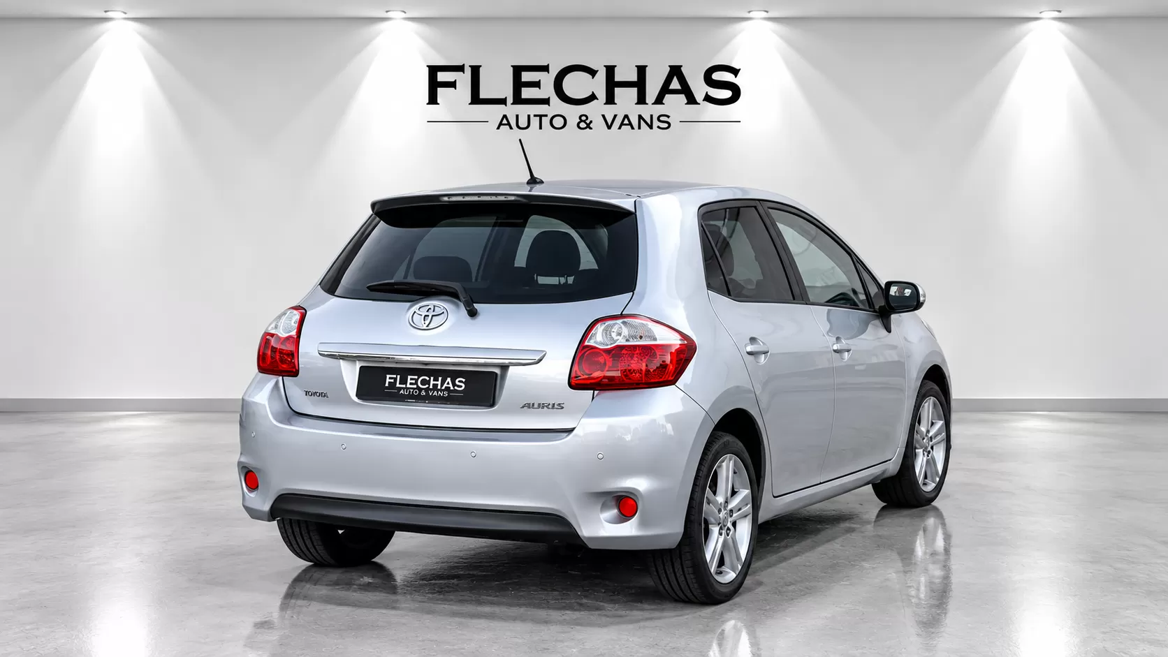 Toyota Auris 1.4 D-4D Exclusive+P.Sport - foto 2