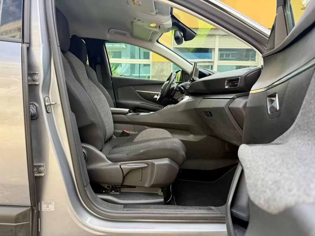 Peugeot 5008  Bluehdi 130 Eat8 Active Pack - foto 6