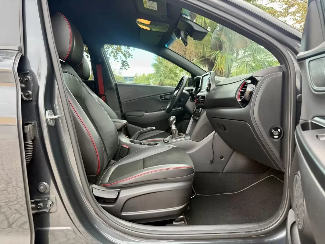 Hyundai Kauai 1.0 T-GDi Premium Tec.Preto - foto 6