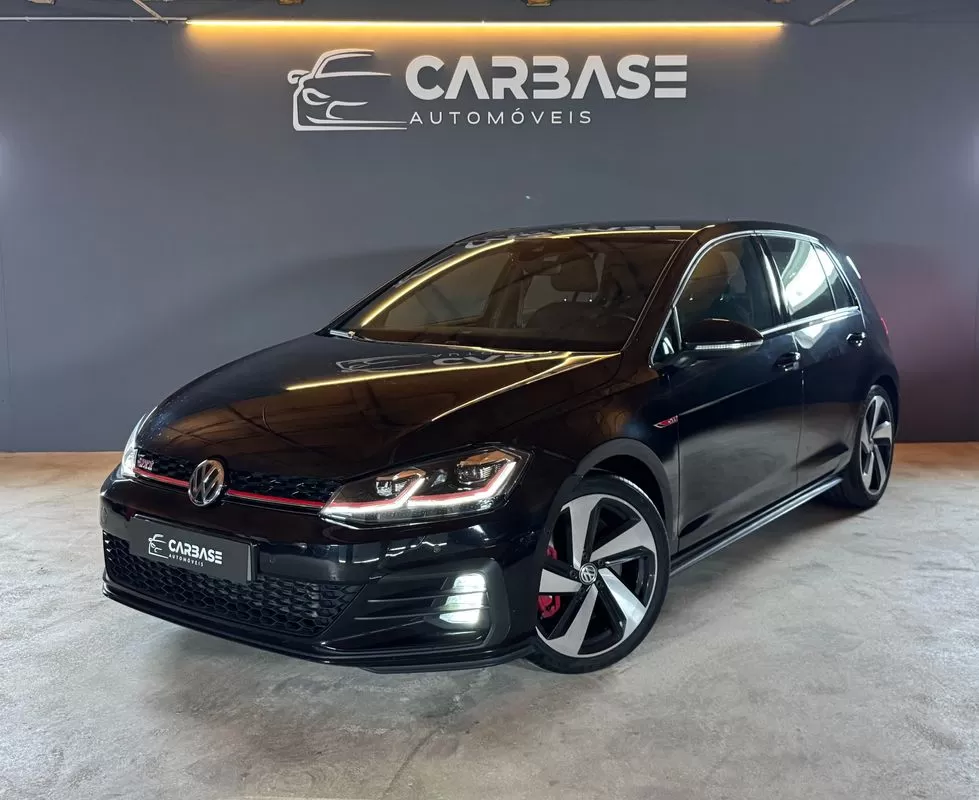 VW Golf 2.0 TSI GTI DSG Performance