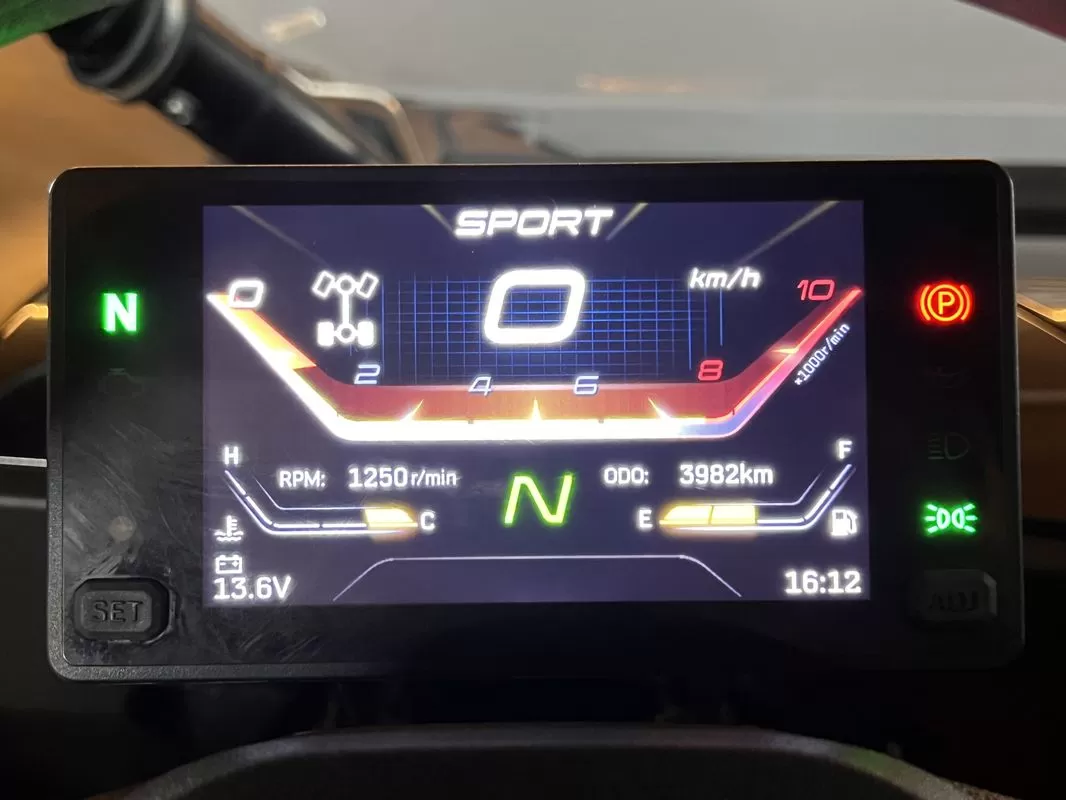 CF Moto  1000 R SPORT - foto 6