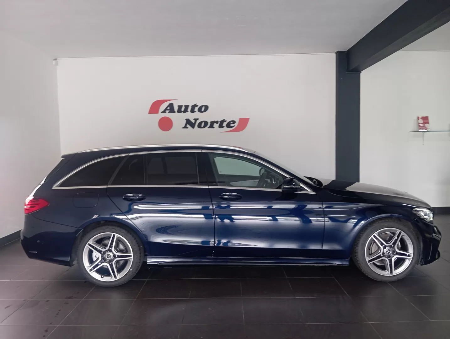 Mercedes-Benz C 220 d AMG Line - foto 6
