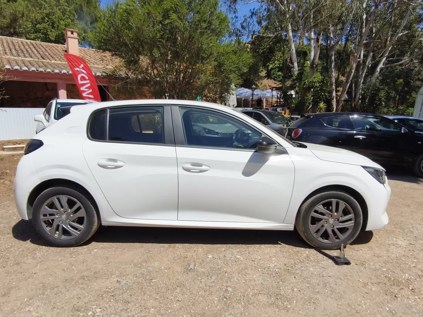Peugeot 208 1.2 PureTech SE Style - foto 2