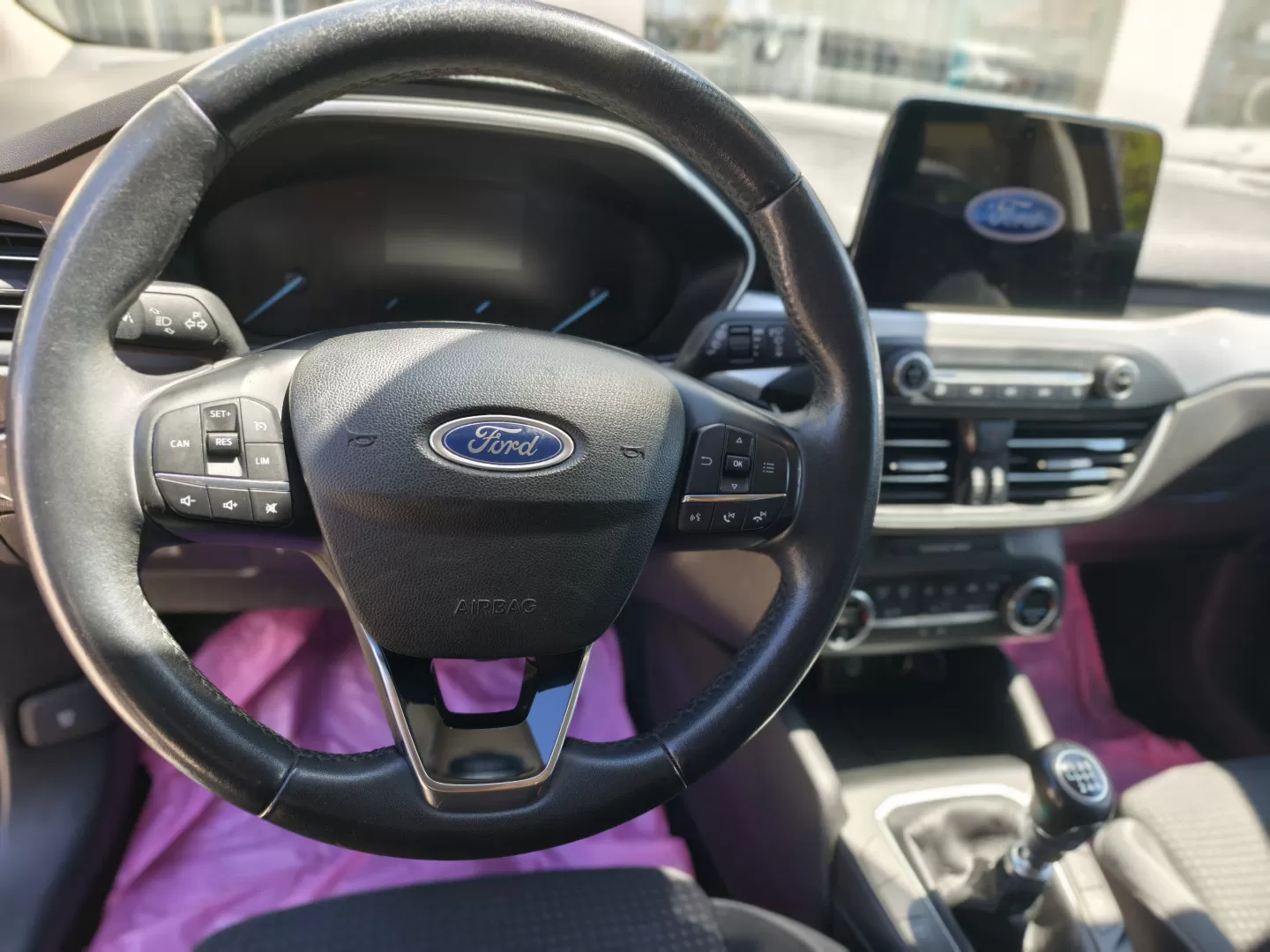 Ford Focus SW 1.5 TDCi EcoBlue Business - foto 8