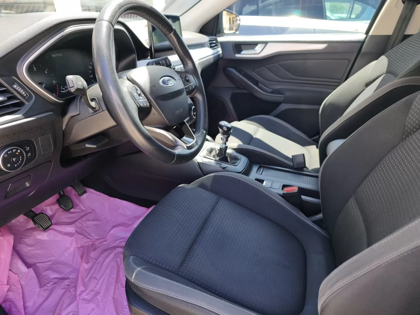 Ford Focus SW 1.5 TDCi EcoBlue Business - foto 6