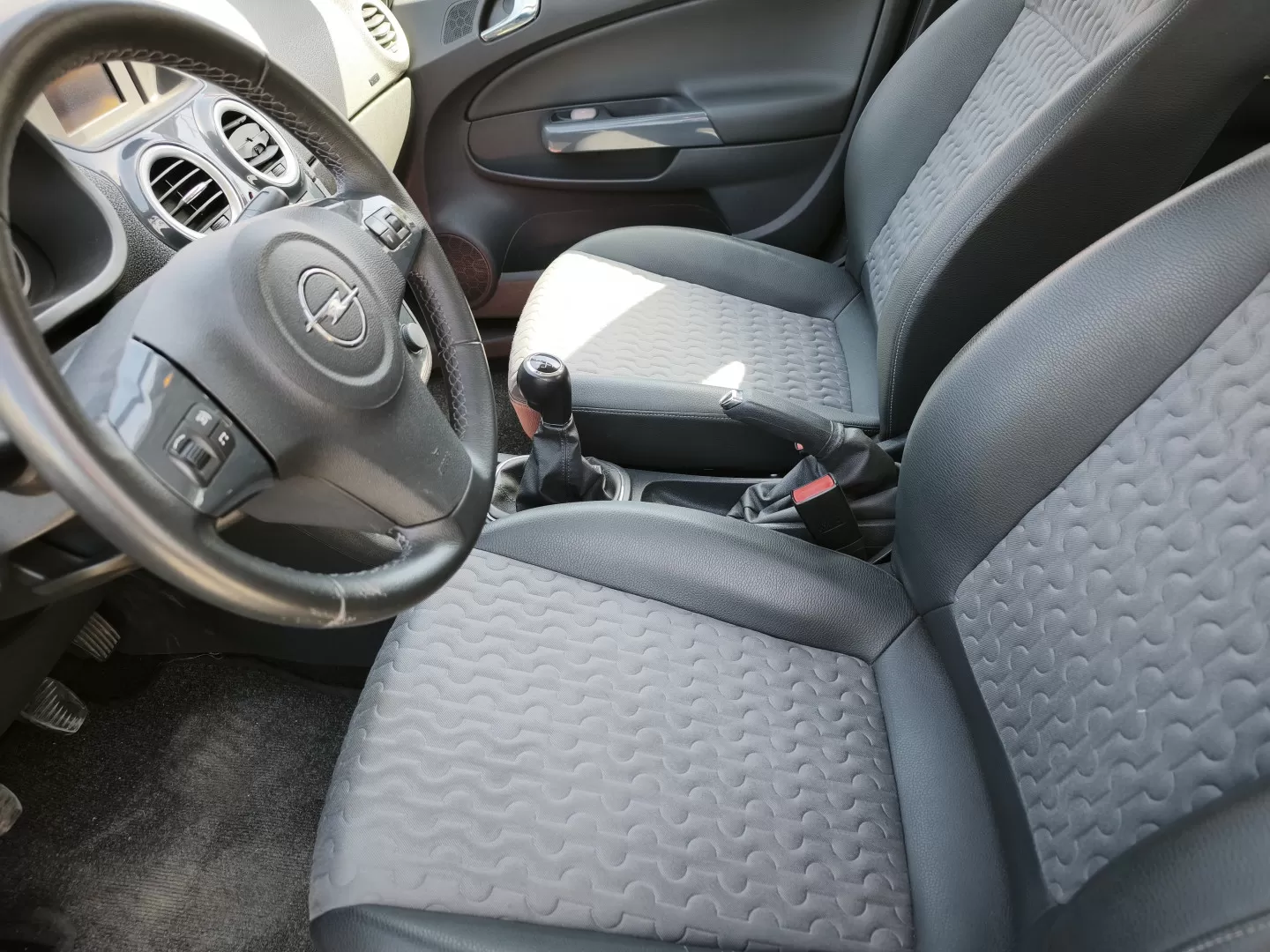 Opel Corsa 1.3 CDTI Enjoy EcoFLEX - foto 7
