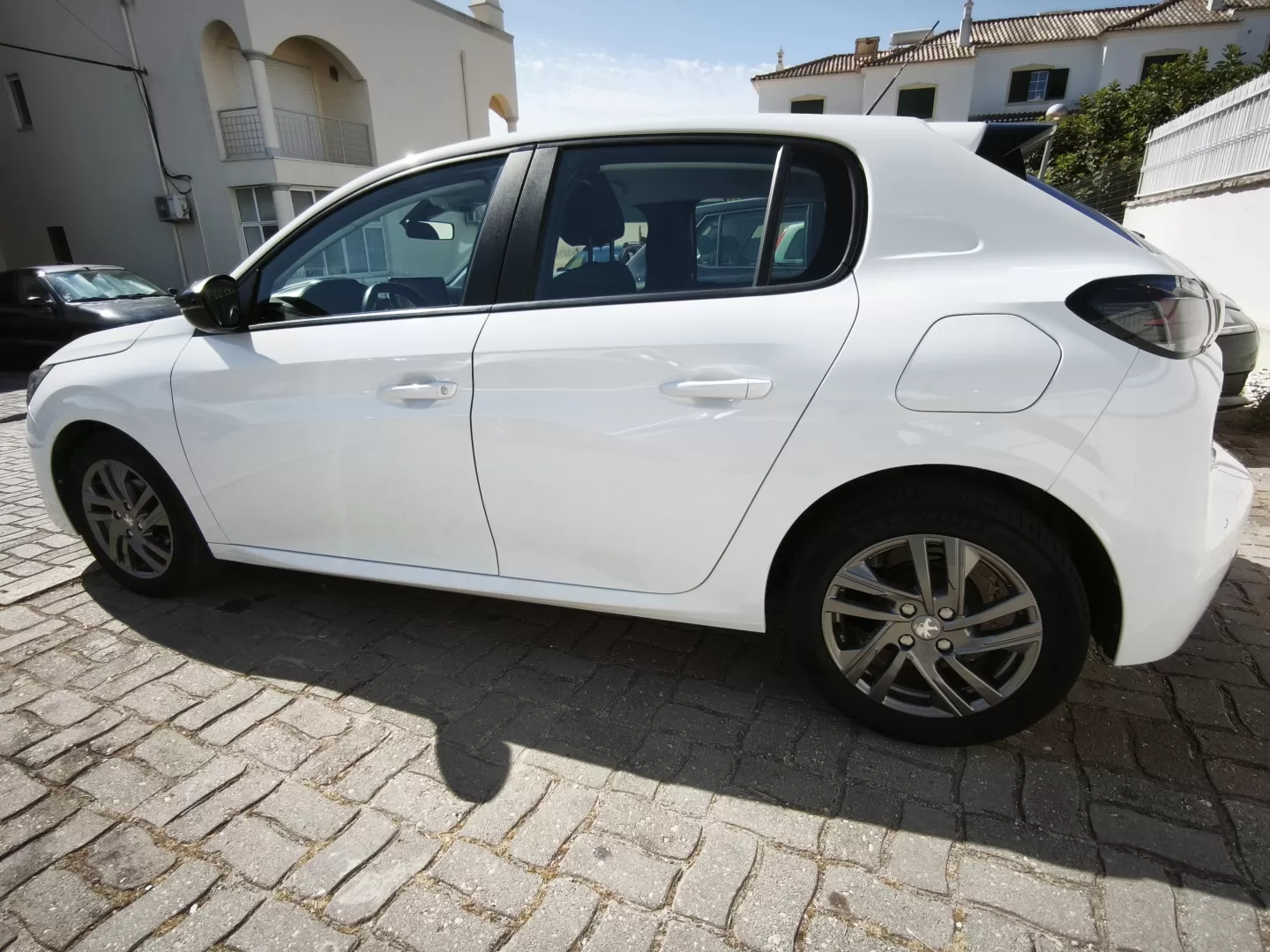 Peugeot 208 1.2 PureTech Active - foto 4