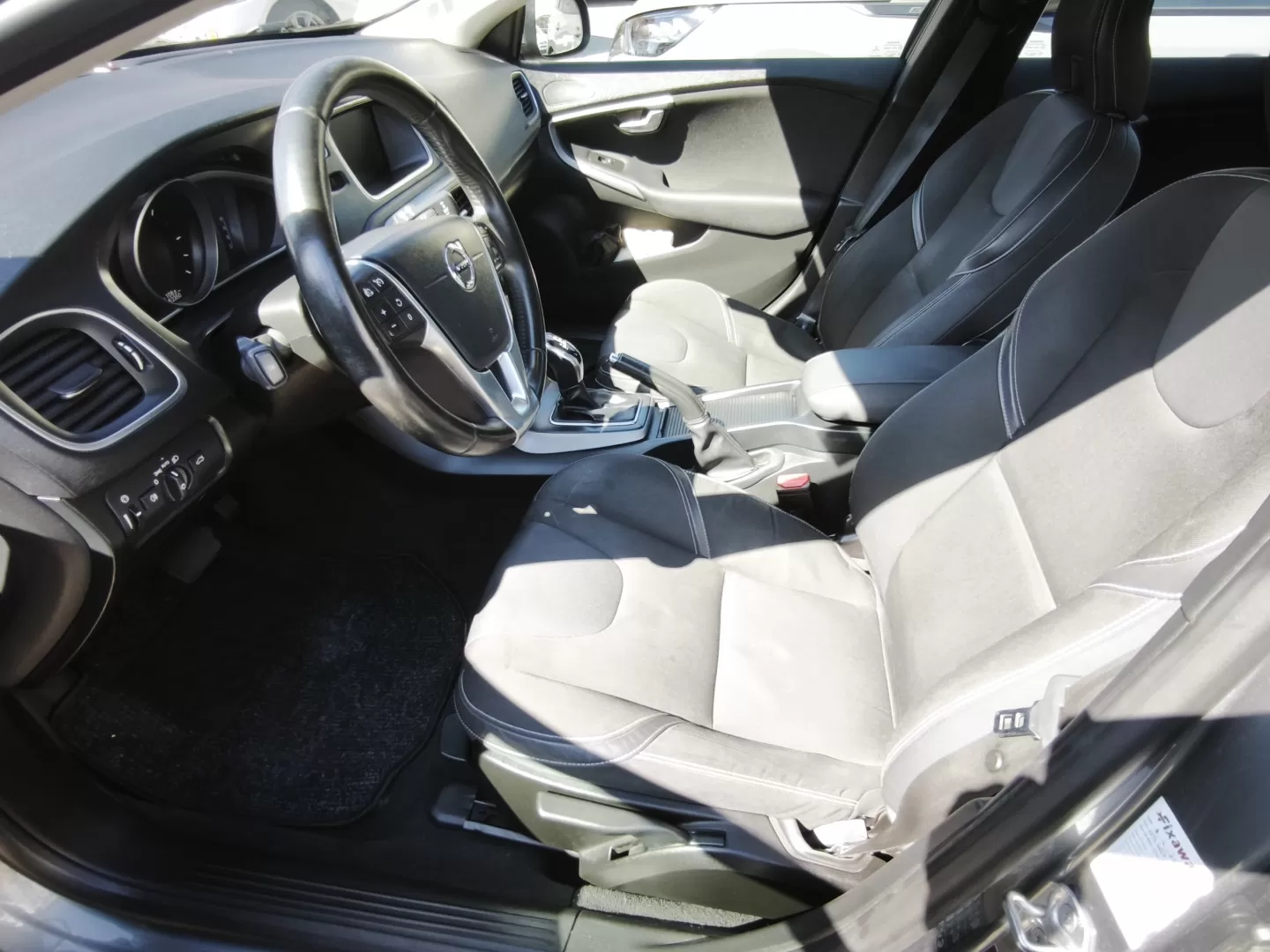 Volvo V40 2.0 D2 Inscription - foto 8