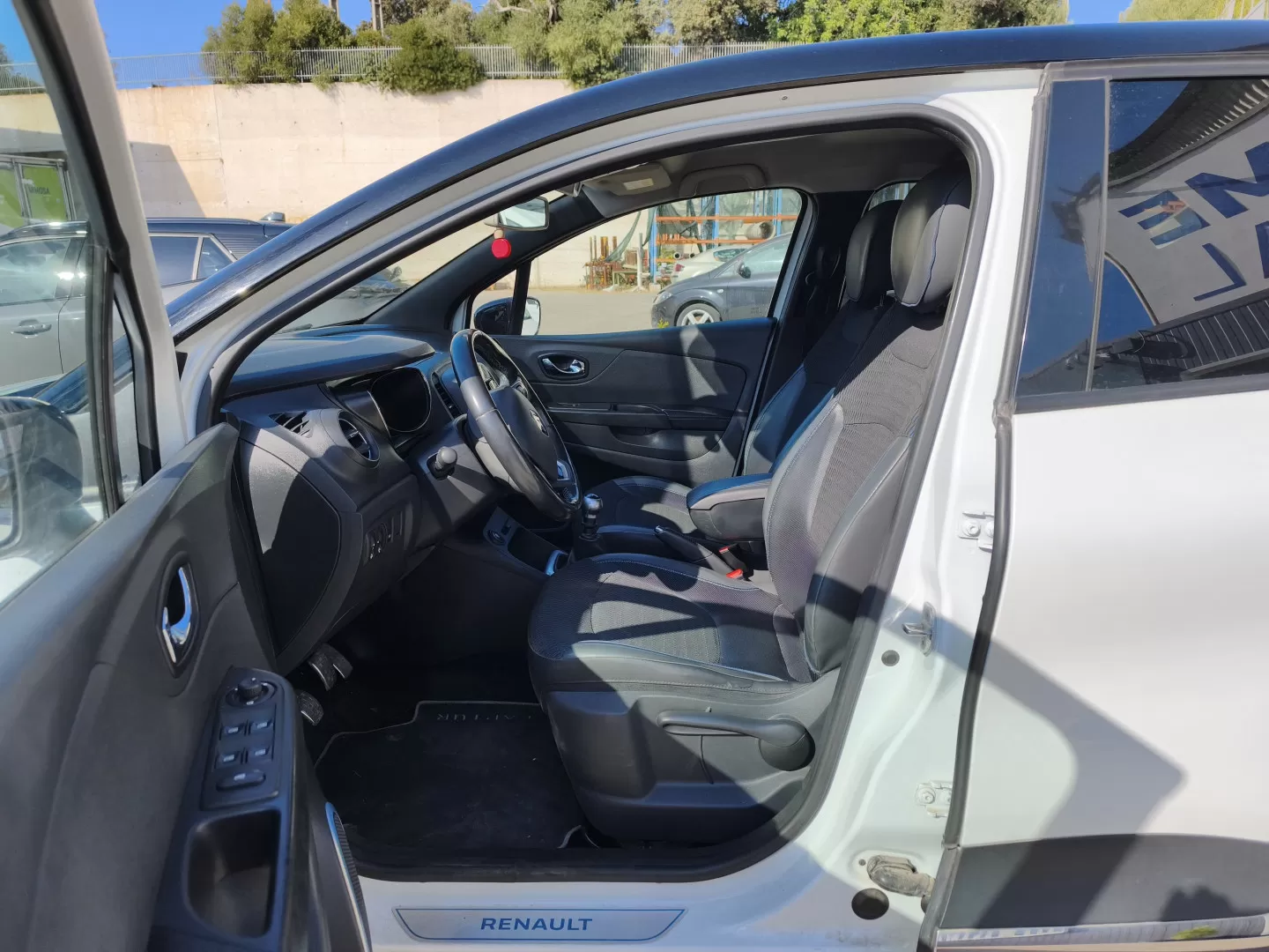 Renault Captur 1.5 dCi Exclusive - foto 5