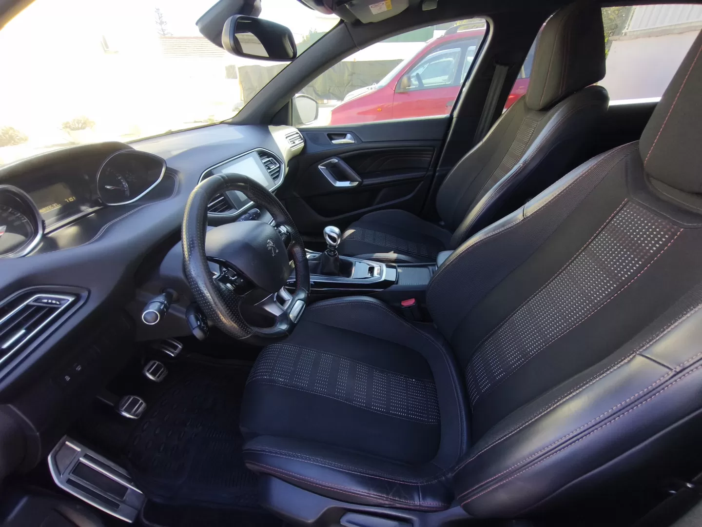Peugeot 308 SW 1.6 BlueHDi GT Line - foto 6