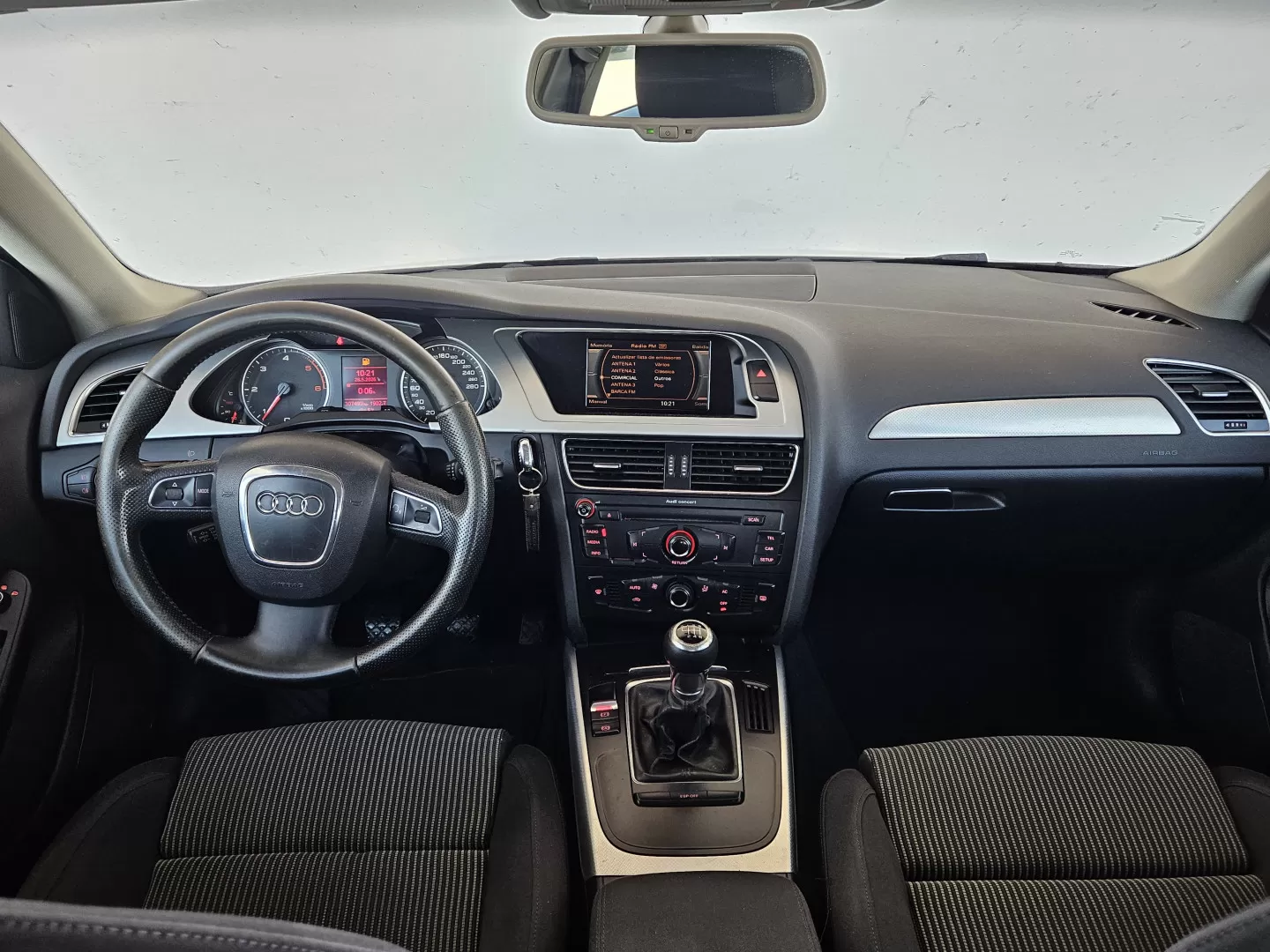 Audi A4 Avant 2.0 TDi - foto 6