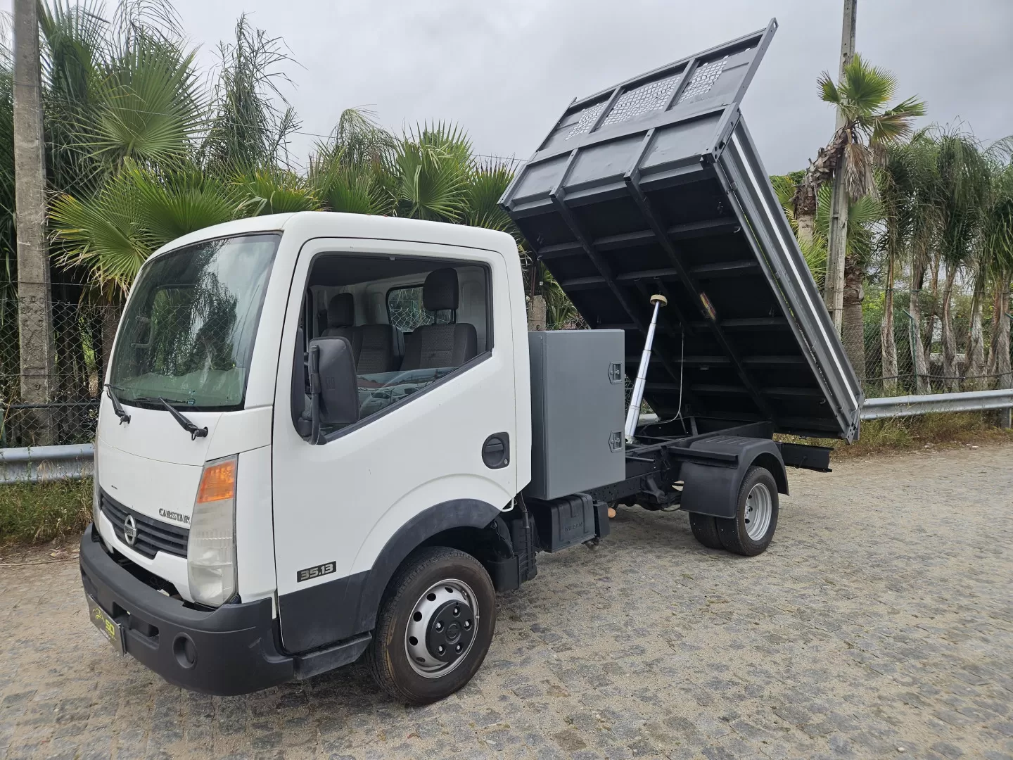 Nissan  Cabstar 35.13