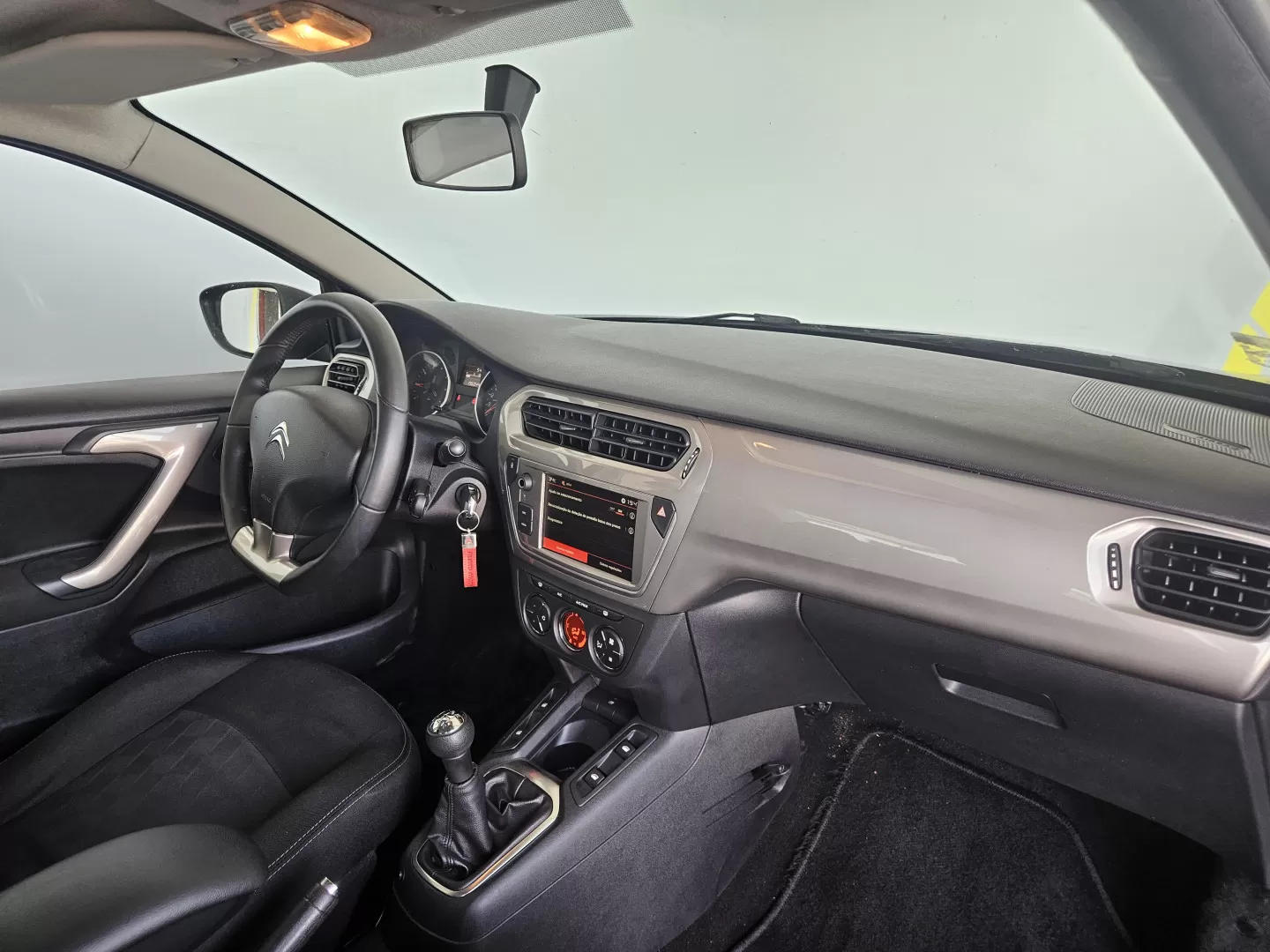 Citroën C-Elysée 1.6 HDi Exclusive - foto 8