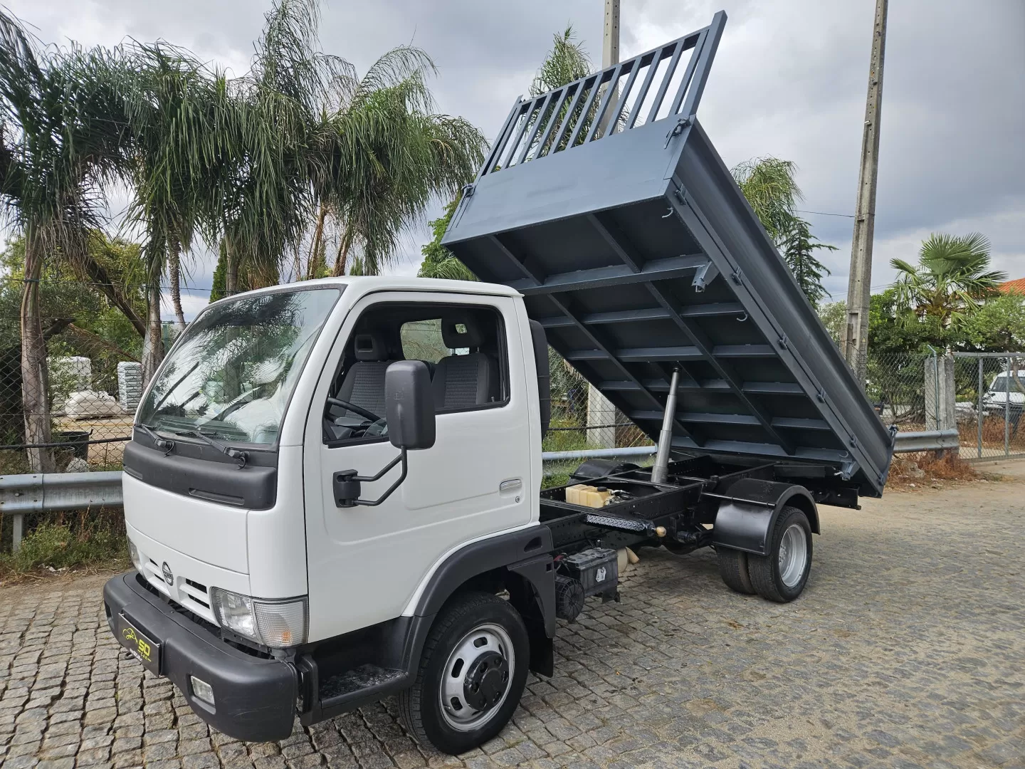 Nissan  Cabstar 35.13