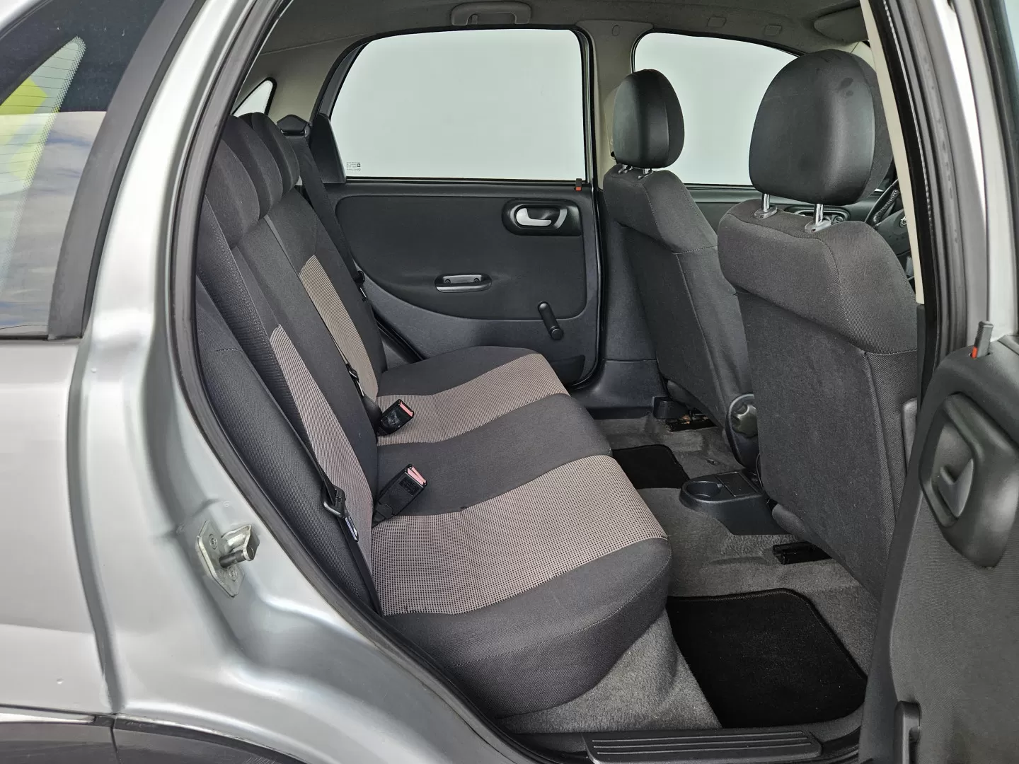 Opel Corsa 1.3 CDTi Silver - foto 8