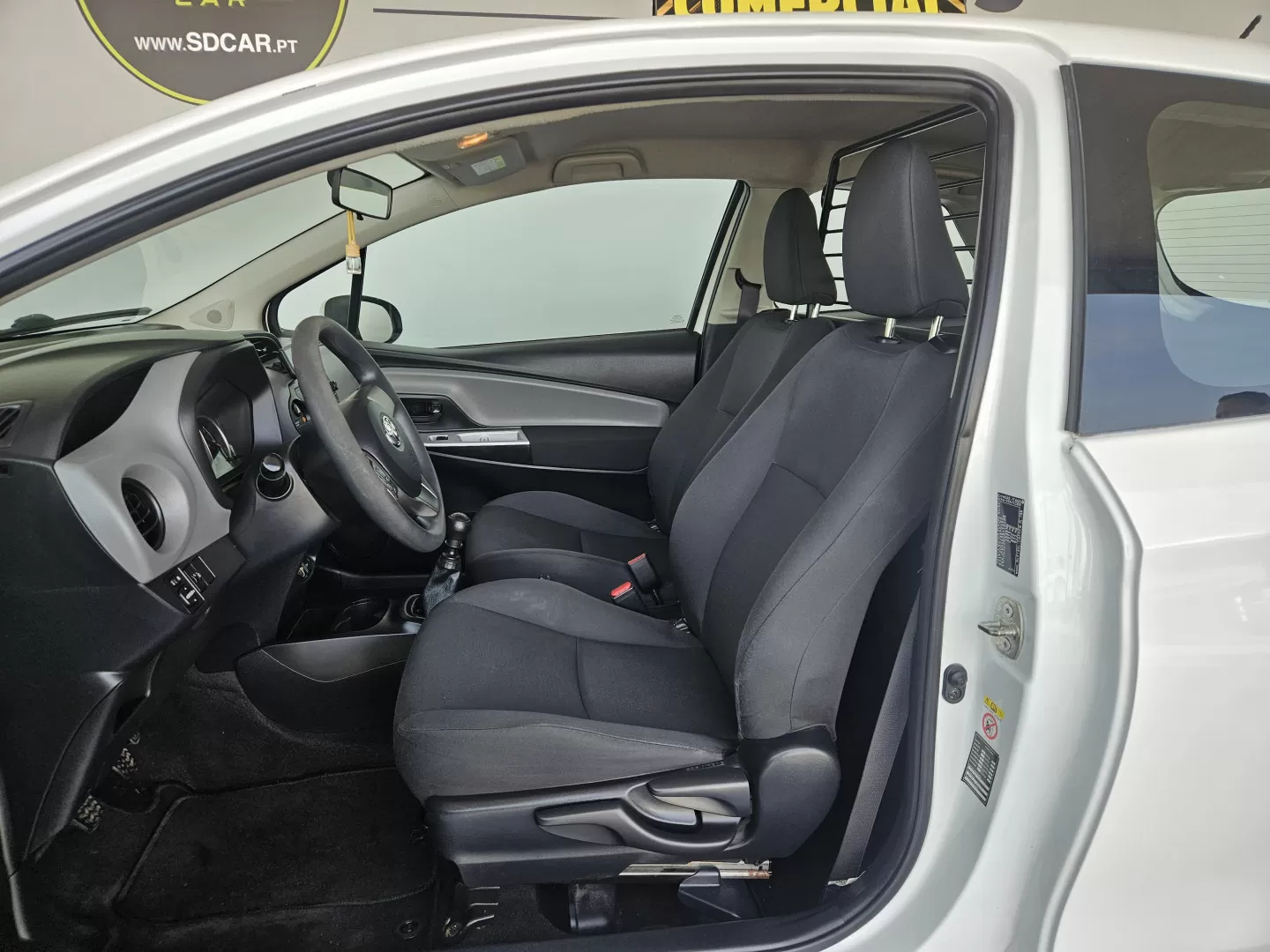 Toyota  Yaris 1.4 d4d - foto 4