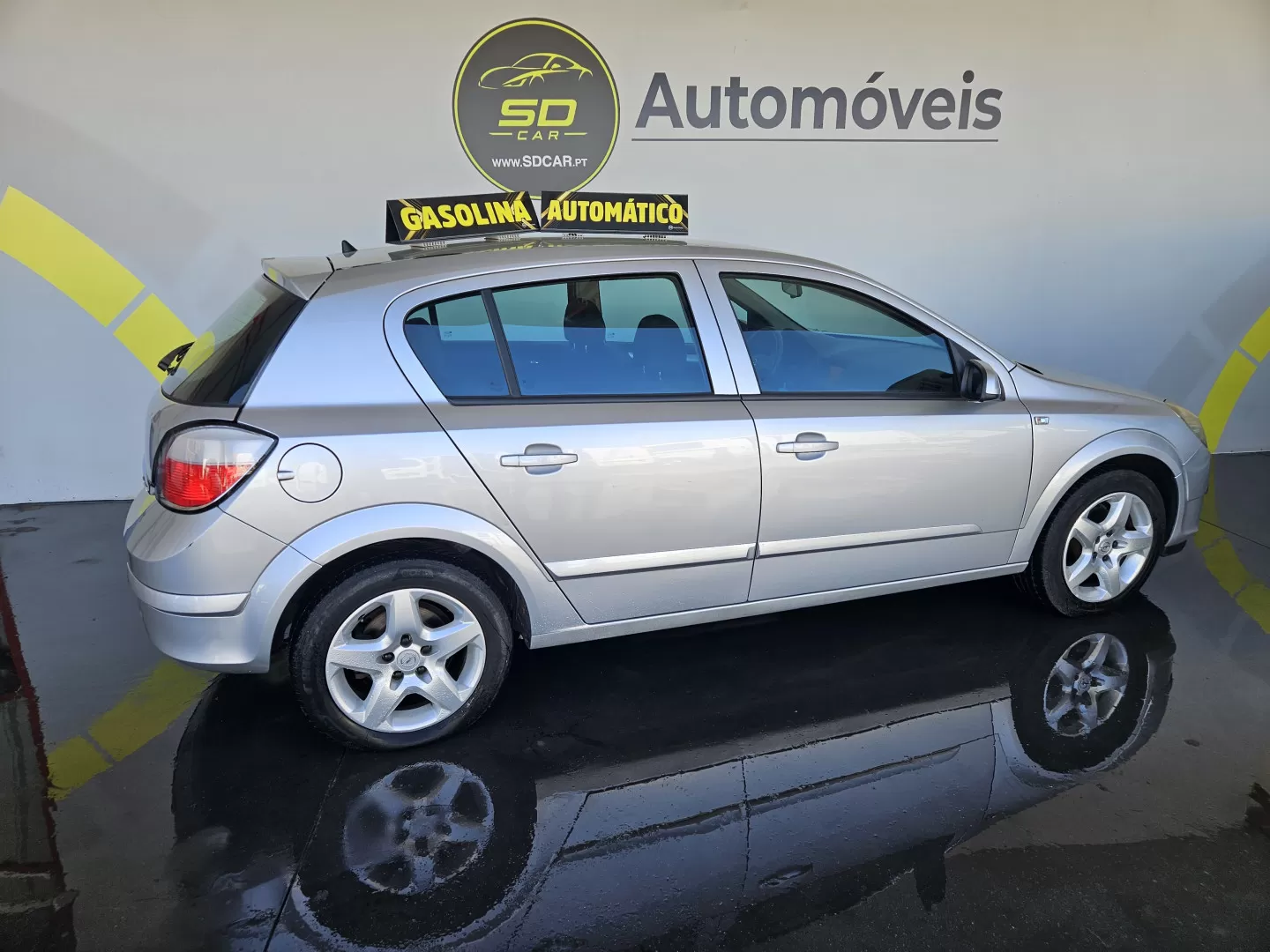 Opel Astra 1.6 - foto 2