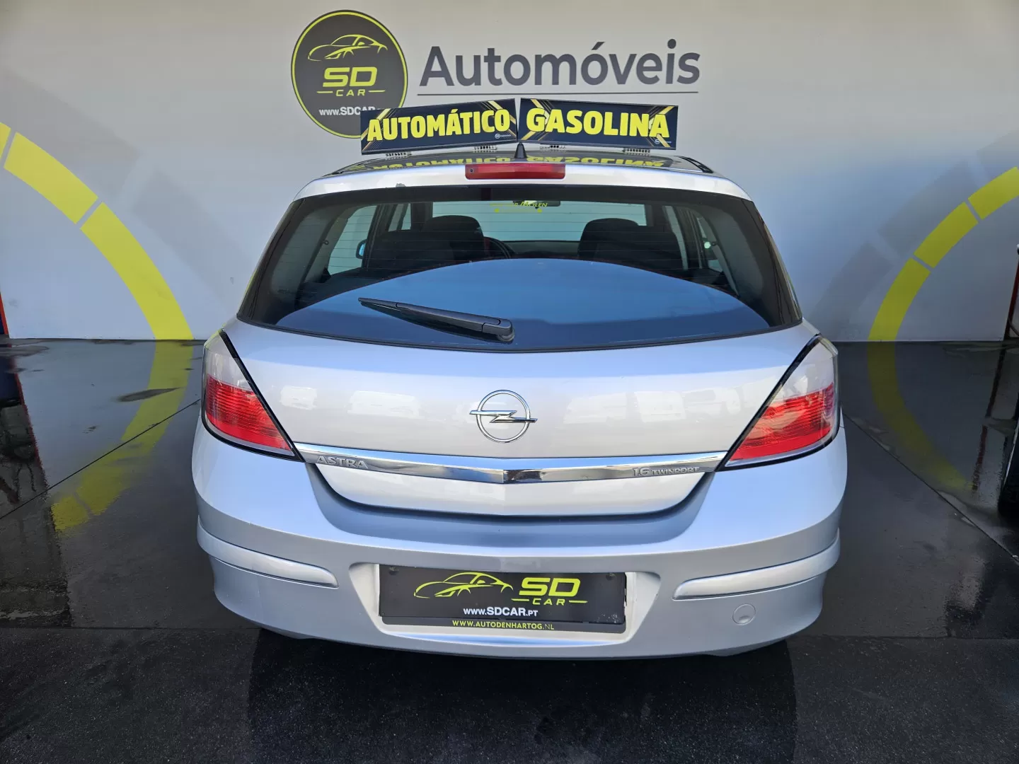 Opel Astra 1.6 - foto 4
