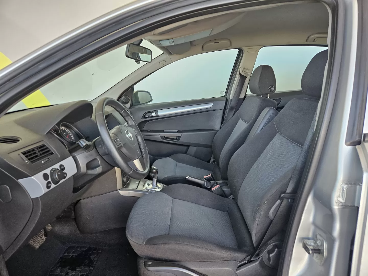 Opel Astra 1.6 - foto 5