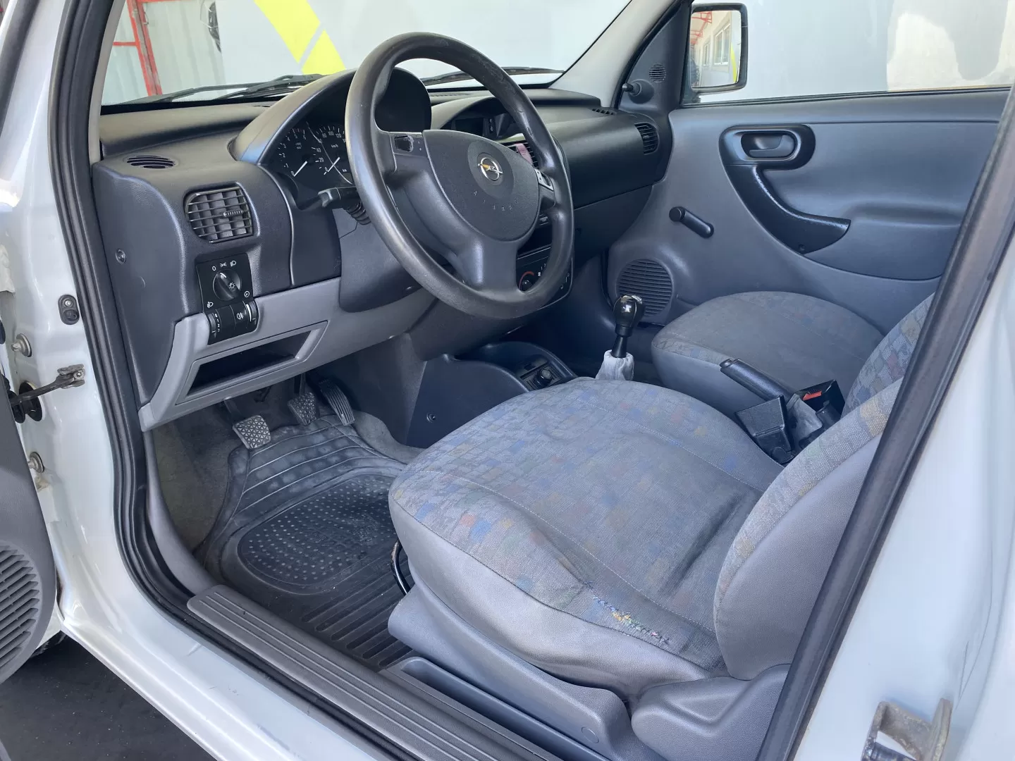 Opel  Combo - foto 7