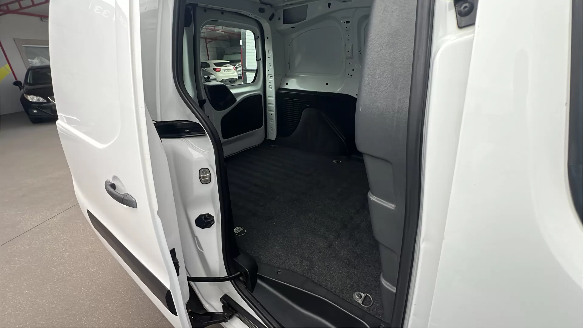 Peugeot  Partner - foto 7