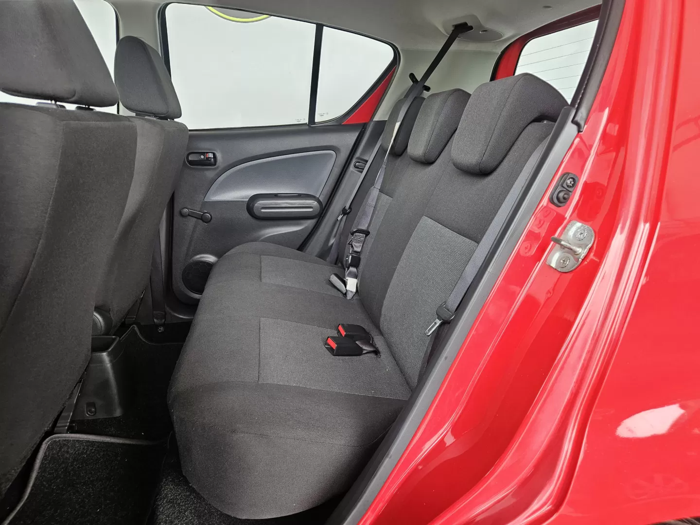 Opel Agila 1.0 12V - foto 4