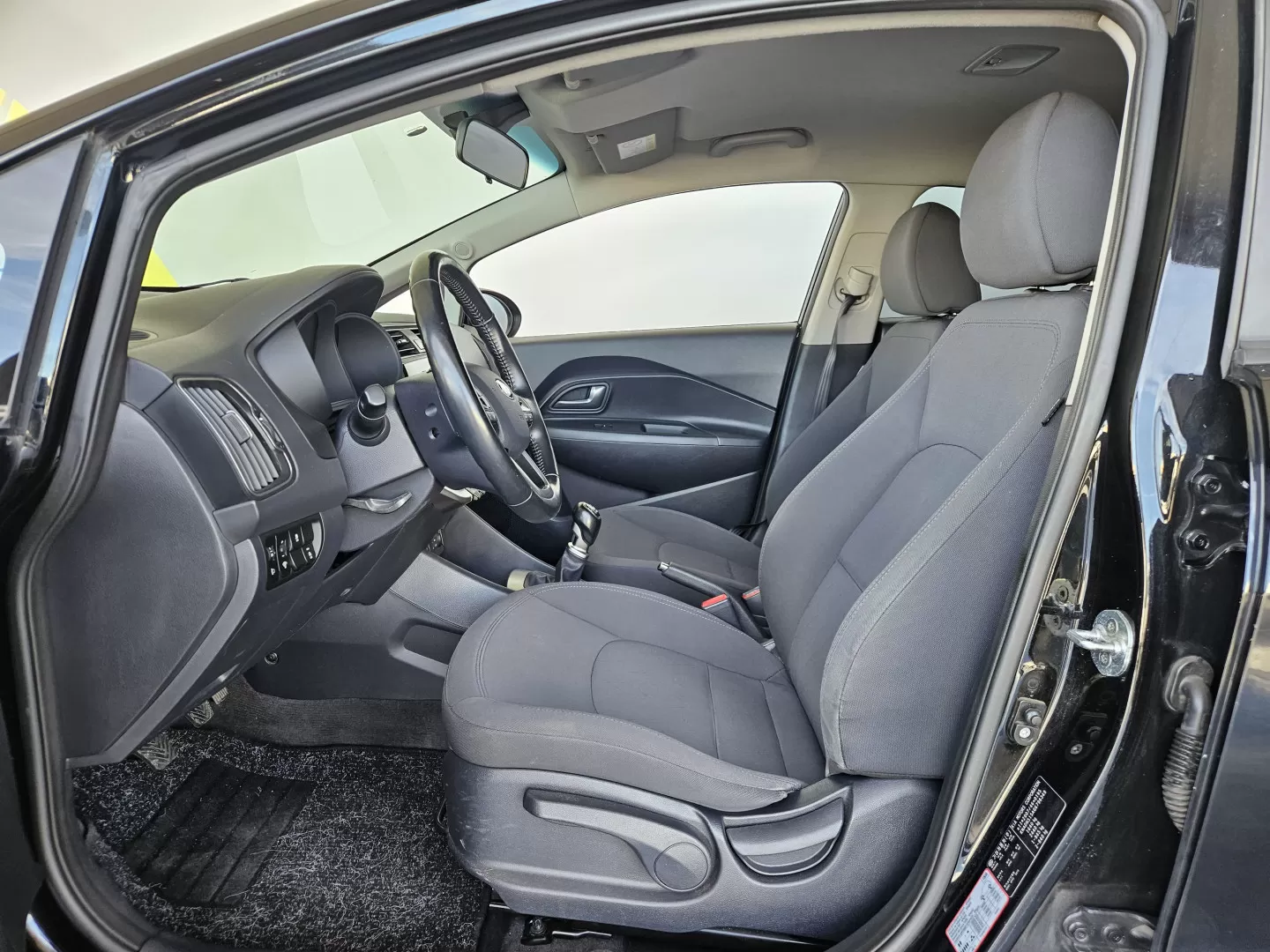 Kia Rio Eco dynamics - foto 4