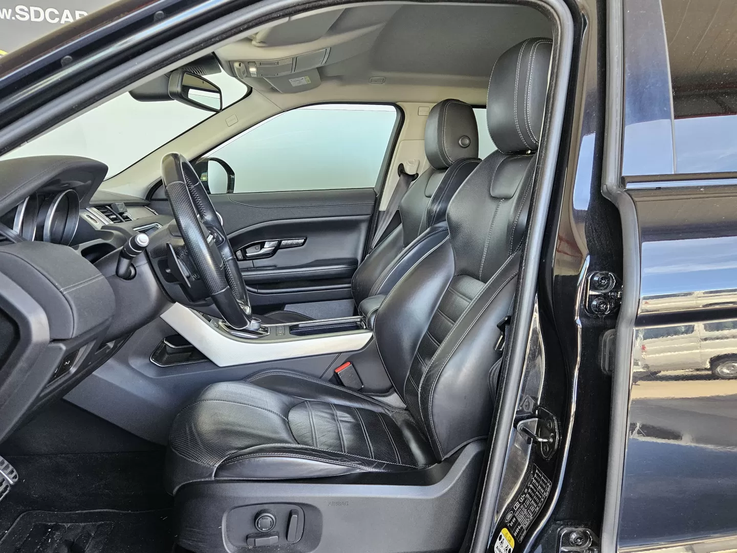Land Rover Evoque 2.0 TD4 SE Dynamic Special Edition - foto 4